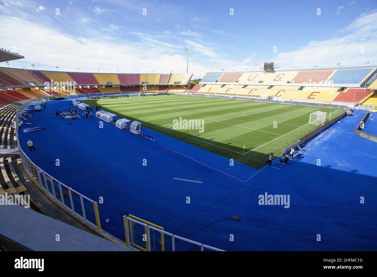 Donato Fasano/LaPresse 22 Juni, 2020 Lecce, Italien Fußballsport Lecce vs Milan - Italienische Fußballmeisterschaft League A Tim 2019/2020 - Via del Mare Stadion. Im Bild: Das leere Stadion Stockfoto