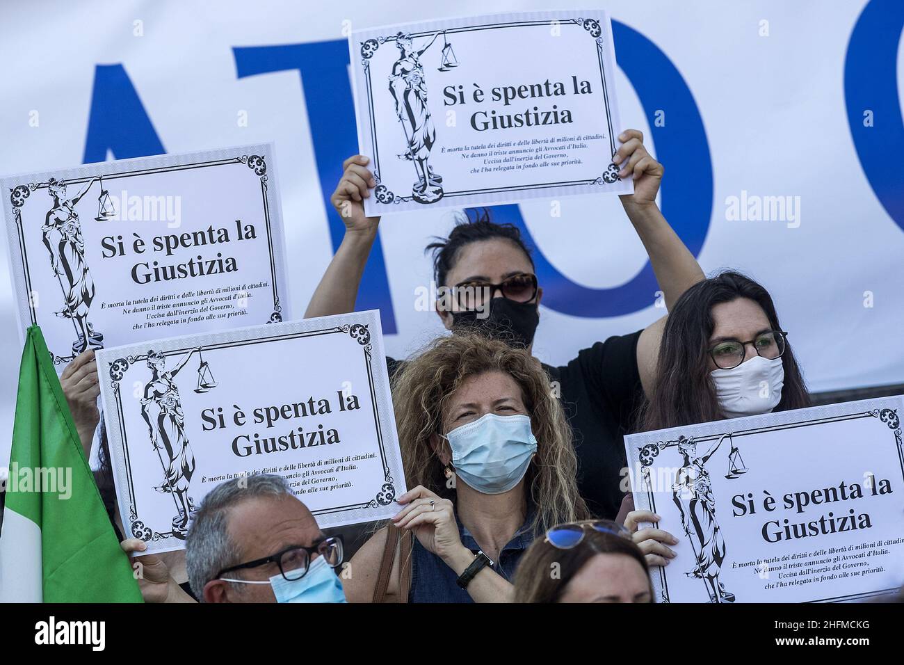 Roberto Monaldo / LaPresse 23-06-2020 Rom (Italien) Protest von Anwälten gegen Verzögerungen bei der Wiederaufnahme von gerichtlichen Aktivitäten im Bild Ein Moment des Protests Stockfoto