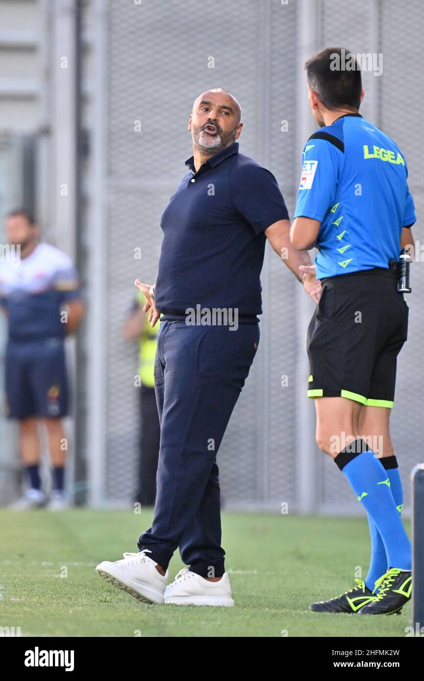 Massimo Paolone/LaPresse 4. Juli 2020 Reggio Emilia, Italien Sportfußball Sassuolo vs Lecce - Italienische Fußballmeisterschaft League A Tim 2019/2020 - Mapei Stadion auf dem Bild: Fabio Liverani (U.S.Lecce) protestiert Stockfoto