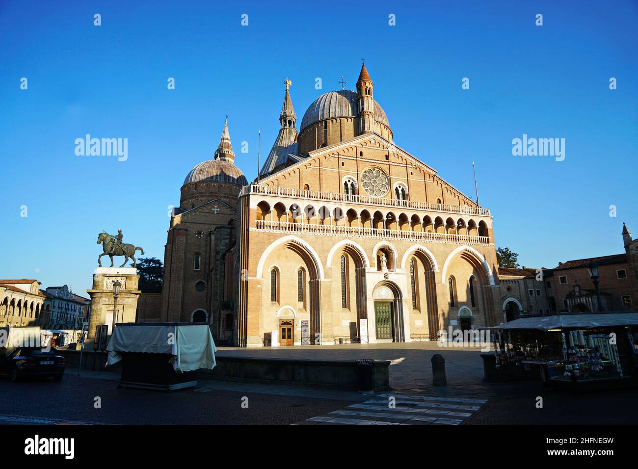 Päpstliche Basilika des Heiligen Antonius von Padua (Basilica di sant'antonio di padova) Padua, Italien - Januar 2022 Stockfoto