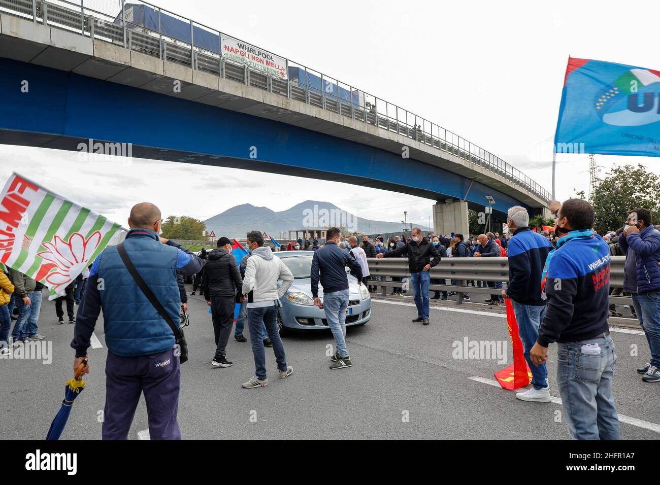 Fabio Sasso/LaPresse 28. Oktober 2020 Naples, Itay News Whirlpool stellt Produktion im Werk Neapel ein 31. Okt auf dem Bild: Arbeiterprotest Stockfoto