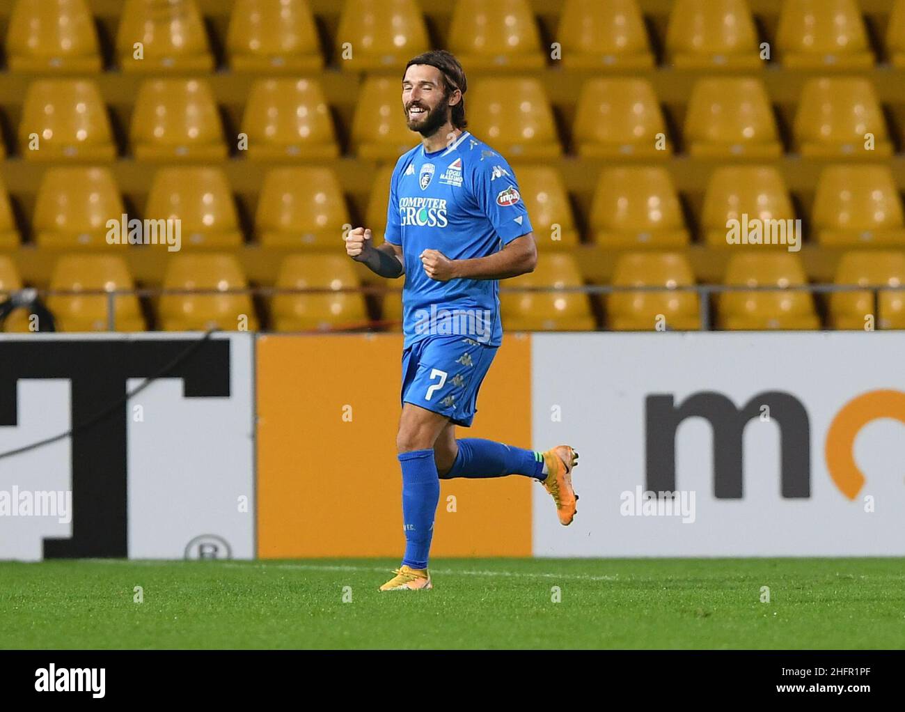 Alessandro Garofalo/LaPresse 28. Oktober 2020 Benevento, Italien Fußball-Sport Benevento vs Empoli - Italienischer Pokal 2020/2021 - Ciro Vigorito Stadion. Im Bild: Leonardo Mancuso Empoli feiert nach Tor 1-2 Stockfoto