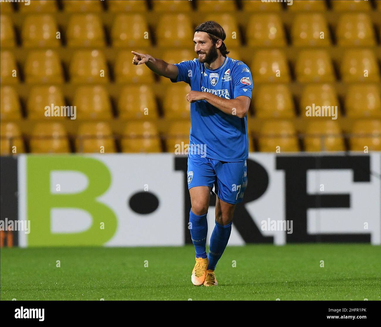 Alessandro Garofalo/LaPresse 28. Oktober 2020 Benevento, Italien Fußball-Sport Benevento vs Empoli - Italienischer Pokal 2020/2021 - Ciro Vigorito Stadion. Im Bild: Leonardo Mancuso Empoli feiert nach Tor 1-2 Stockfoto