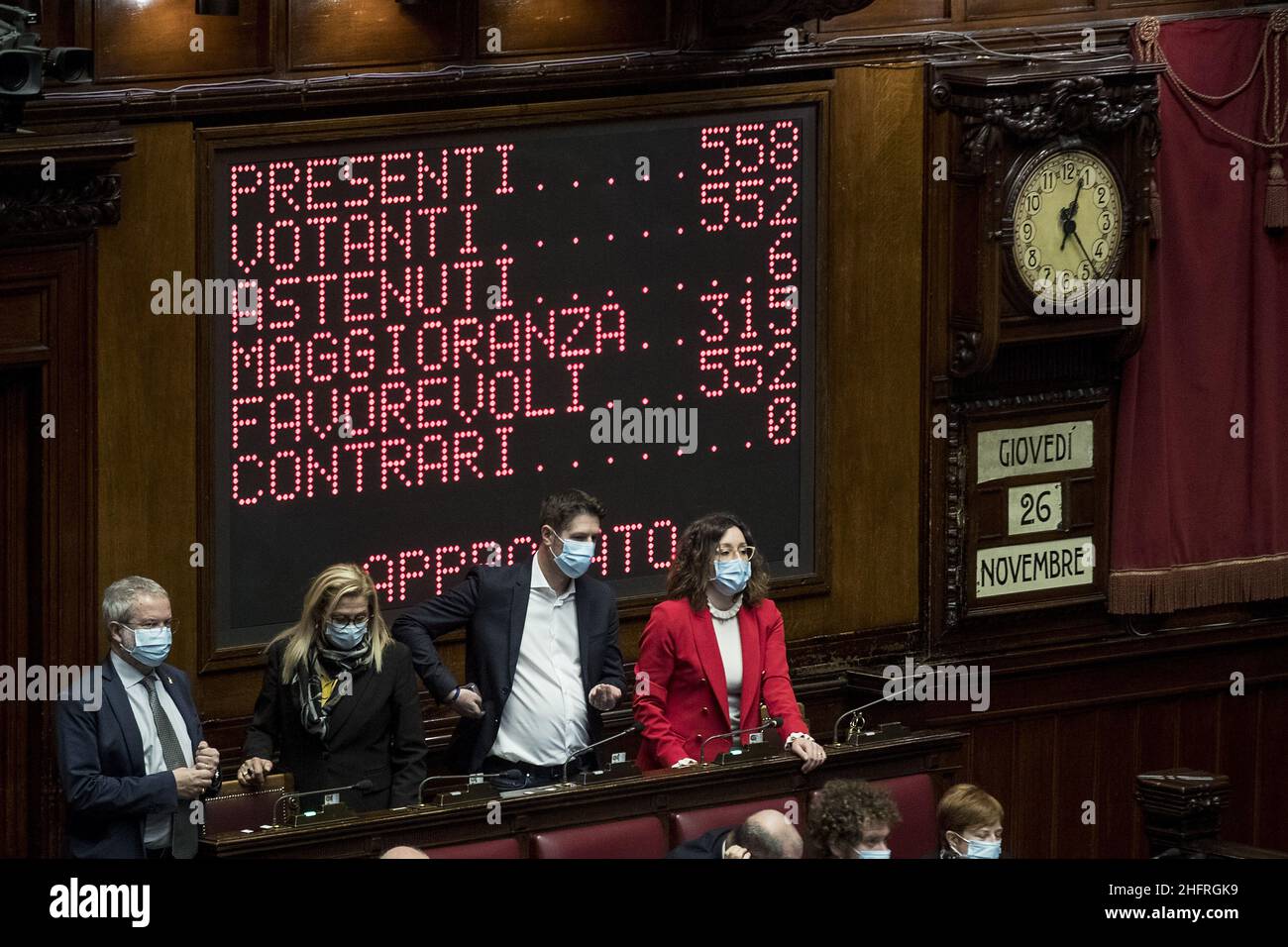 Roberto Monaldo / LaPresse 26-11-2020 Rom (Italien) Abgeordnetenkammer - Haushaltsvarianzkennzahlen im Bild die Abstimmung Stockfoto