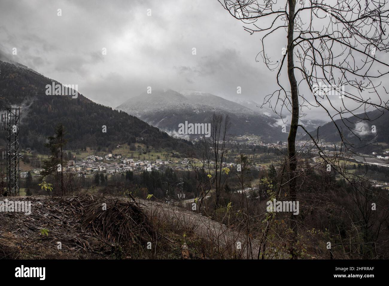 LaPresse - Alice Durigatto December 07, 2020 Karnien, Udine (Italien) News das Friaul Julisch Venetien ist von schlechtem Wetter überflutet. Auf den Bildern: Die am meisten beschädigten Gebiete und verschiedene Ansichten des Flusses Tagliamento. Stockfoto