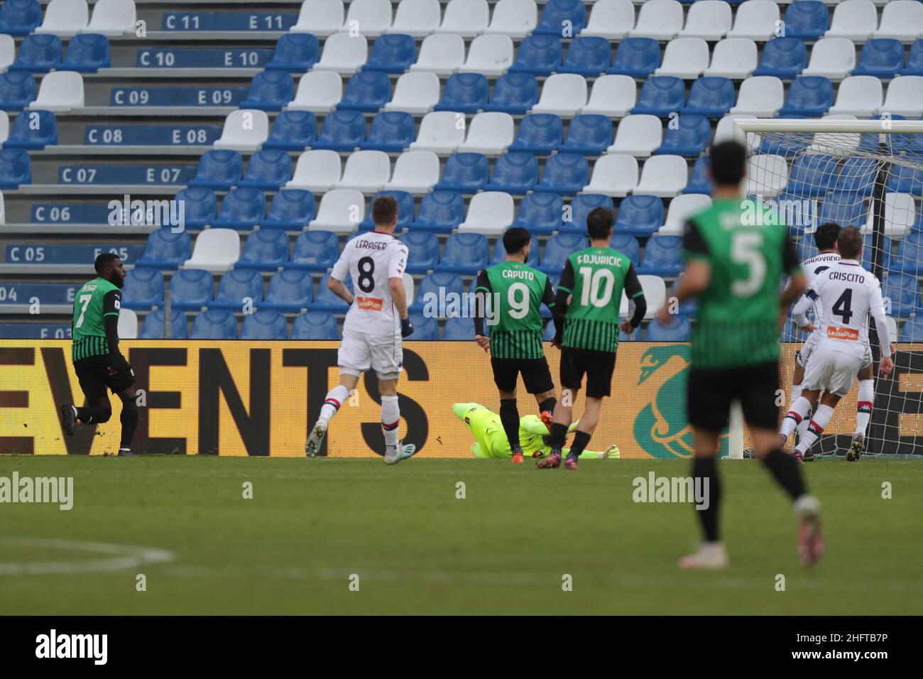 Fabrizio Zani,/LaPresse 6 Januar 2021 Reggio Emilia, Italien Sport Fußball Sassuolo vs Genua - Italienische Fußball-Meisterschaft Liga Serie A Tim 2020/21   Mapei Stadium im Bild: Tor Boga Jeremy 1-0 Stockfoto