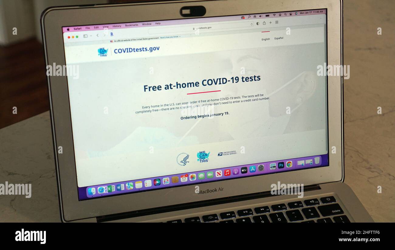 Ab dem 19. Januar können amerikanische Haushalte über eine Website der Regierung bis zu vier kostenlose COVID-Schnelltests zu Hause bestellen (COVIDtests.gov) Stockfoto