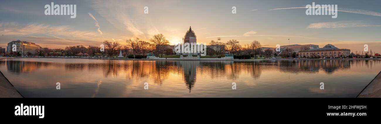 Washington, D.C., im Capitol Building bei Sonnenaufgang. Stockfoto