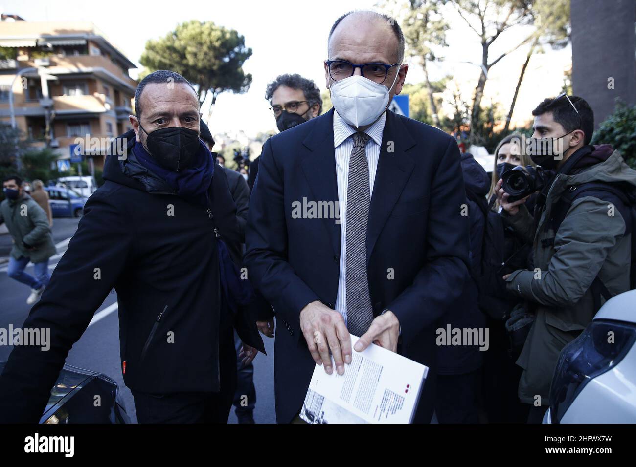 Cecilia Fabiano/LaPresse März 16 , 2021 Roma (Italien) News : Enrico Letta würdigt das Denkmal des Via Fani-Angriffs in der Pic : Enrico Letta Stockfoto