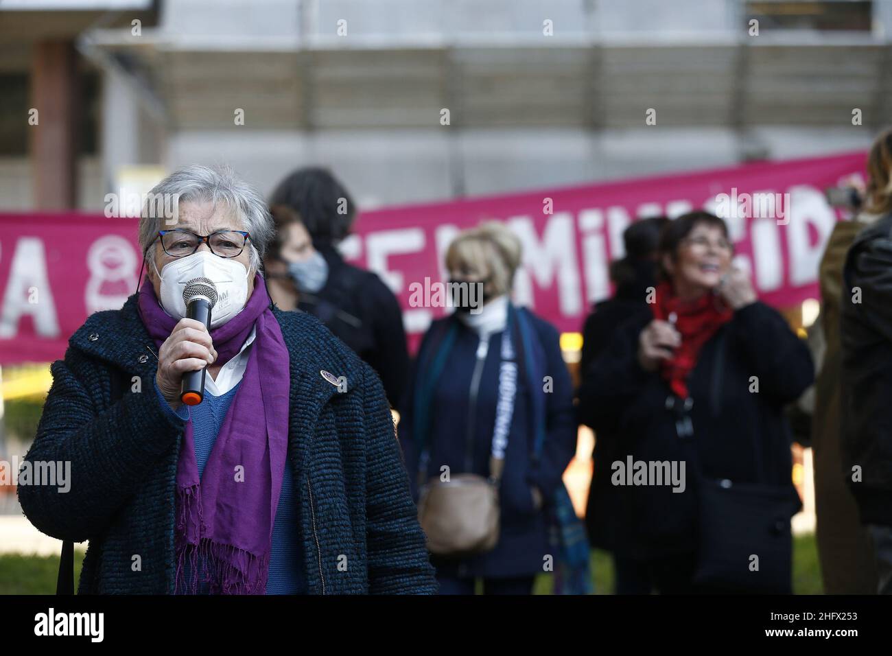 Cecilia Fabiano/LaPresse March 25 , 2021 Roma (Italy) News : Demonstration zur Unterstützung der Istanbuler Konvention im Pic : die Demonstration auf der piazza Indipendenza Stockfoto