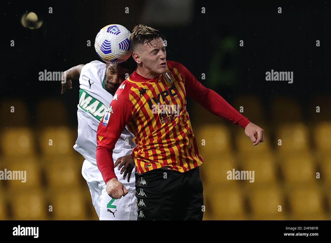 Alessandro Garofalo/LaPresse 12. April 2021 Benevento, Italien Sportfußball Benevento vs Sassuolo - Italienische Fußballmeisterschaft Liga A Tim 2020/2021 - Vigorito Stadion. Im Bild: Adolfo Gaich (Benevento Calcio) Stockfoto