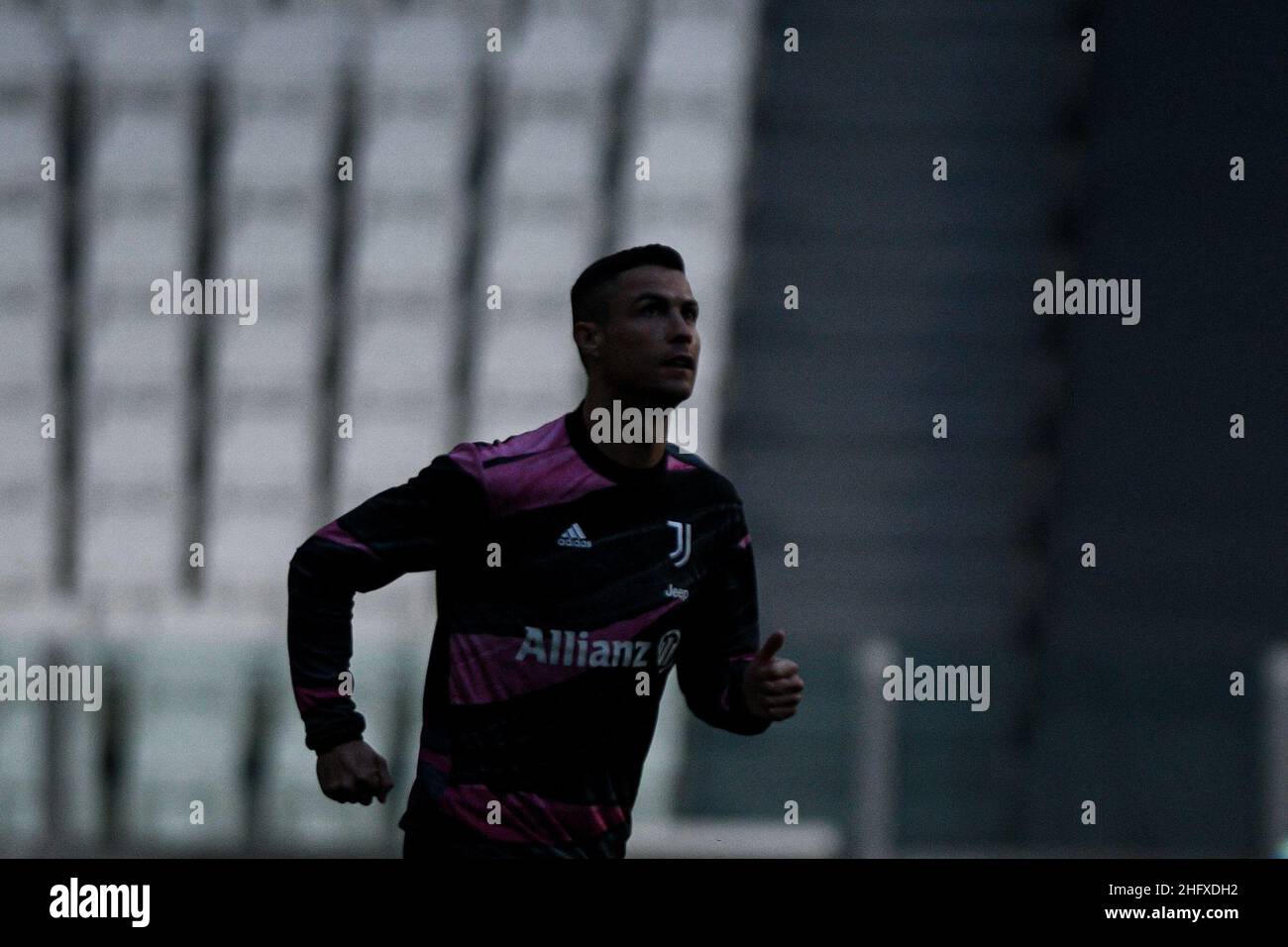 Foto Piero Cruciatti / LaPresse 21/04/21 - Turin, Italia Sport, Calcio Juventus vs Parma - Campionato italiano di calcio Serie A Tim 2020-2021 - Juventus Stadium Nella foto: Cristiano Ronaldo Foto Piero Cruciatti / LaPresse 21/04/21 - Turin, Italien Sport, Fußball Juventus vs Parma - Italienische Fußballmeisterschaft League A Tim 2020 2021 auf dem Foto: Cristiano Ronaldo Stockfoto