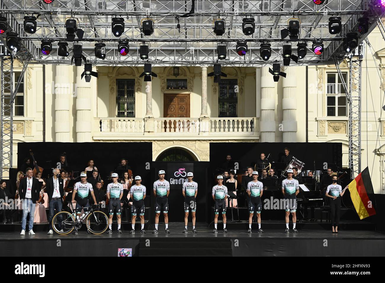 Fabio Ferrari/LaPresse 06. Mai 2021 Turin (Italien) Sport Cycling Giro d'Italia 2021 - Ausgabe 104th - Teampräsentation auf Schloss Valentino im Bild: BORA - HANSGROHE Stockfoto