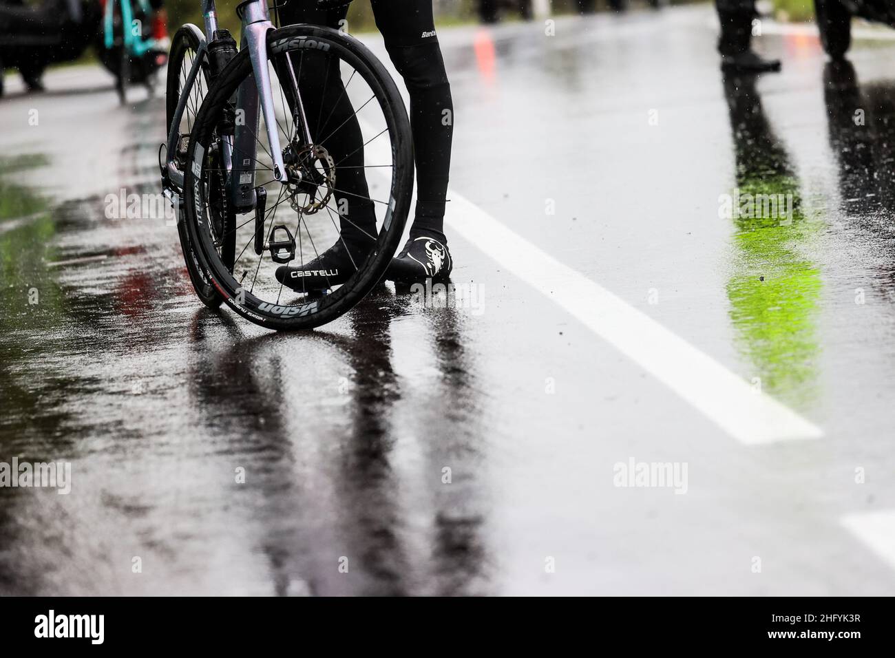 Foto LaPresse/Alessandro Garofalo 24 Maggio 2021 Sport Ciclismo Giro d'Italia 2021 – Giro E - Nella foto: Tappa 16 Canazei - Cortina D’Ampezzo nella foto LaPresse/Alessandro Garofalo 24. Mai 2021 Sport Cycling Giro d'Italia 2021 – Giro E - im Bild: Sechzehnte Etappe Canazei - Cortina D’Ampezzo Stockfoto