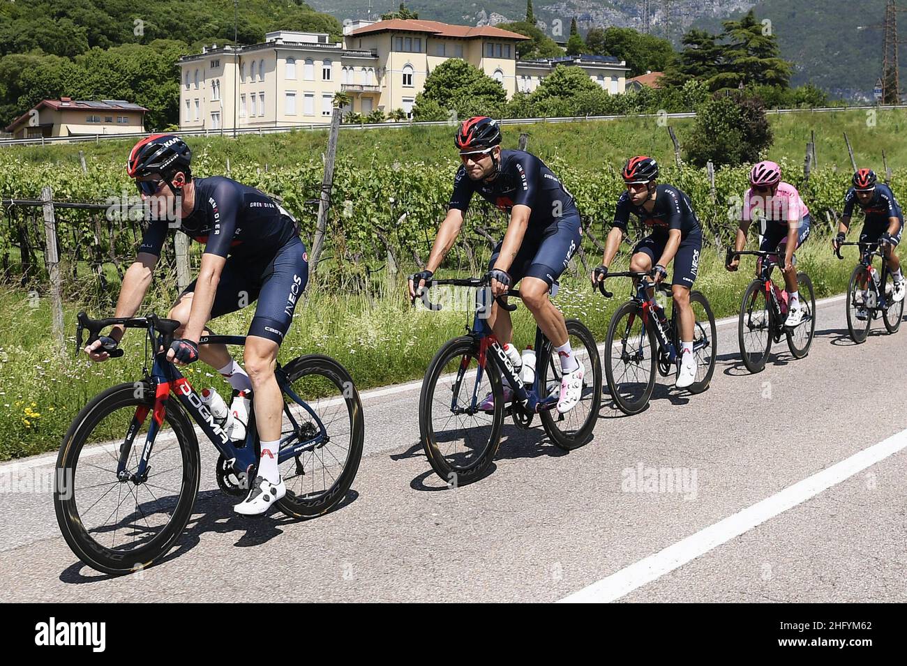 Fabio Ferrari/LaPresse 26. Mai 2021 Italien Sport Cycling Giro d'Italia 2021 - Ausgabe 104th - Etappe 17 - von Canazei bis Sega Di Ala im Bild: INEOS GRENADIERTEAM Stockfoto