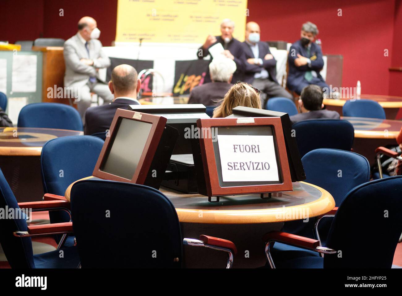 Mauro Scrobogna /LaPresse 28. Mai 2021 Rom, Italien Nachrichten von der Mafia beschlagnahmtes Vermögen auf dem Foto: Die Räumlichkeiten, die in einer Bingohalle in der Via Stamira aufgrund von Verbrechen beschlagnahmt wurden, werden von der Region Latium an den Freien Verein übergeben Stockfoto