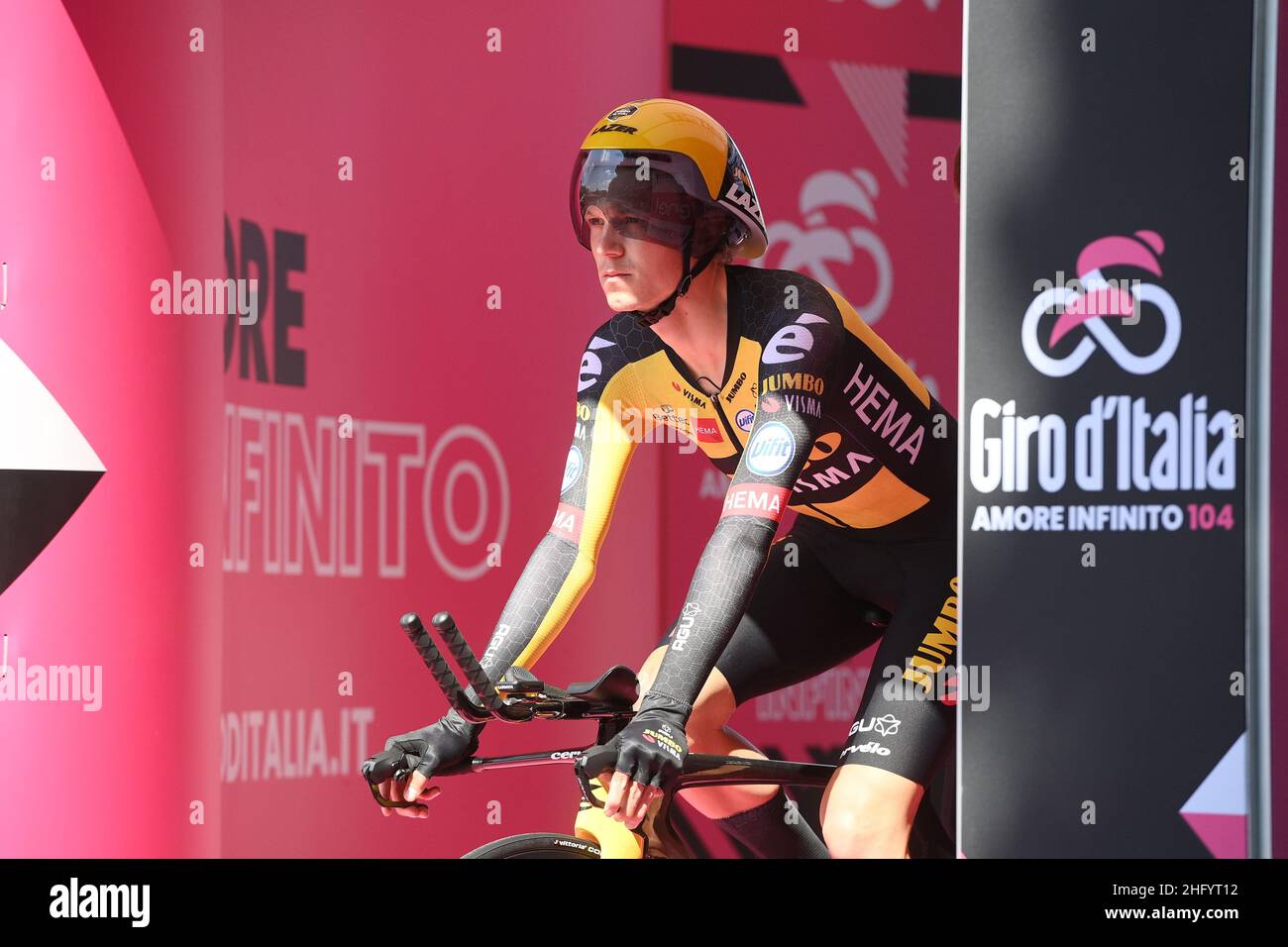 Marco Alpozzi/LaPresse 30. Mai 2021 Italien Sport Cycling Giro d'Italia 2021 - Ausgabe 104th - Etappe 21 - ITT - von Senago nach Mailand im Bild: BOUWMAN Koen (NED) (JUMBO-VISMA) Stockfoto