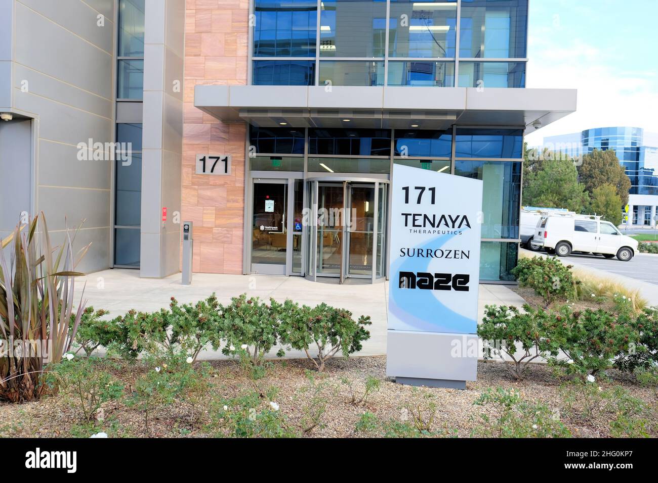 Unterschreiben Sie vor dem Gebäude der Unternehmenszentrale für biotechnologisch-therapeutische Firmen Tenaya, Surrozen und Maze in der Stadt South San Francisco, Kalifornien. Stockfoto