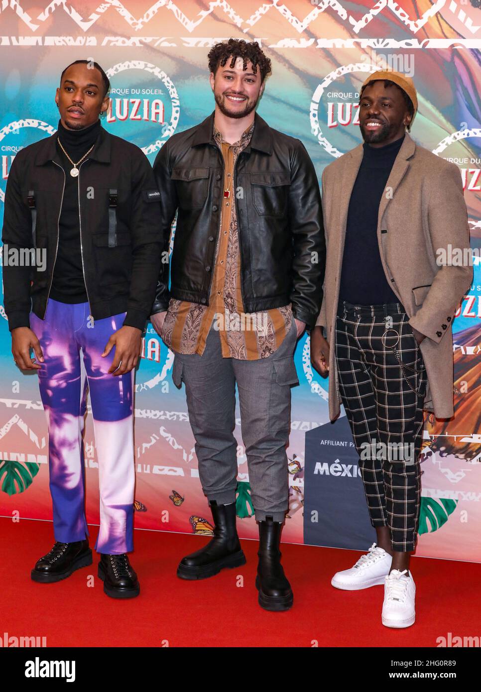 London, Großbritannien. 13th Januar 2022. Jamaal Shurland, Myles Stephenson, Ashley Fongho von Rak-Su sahen zur Pressenacht von LUZIA des Cirque du Soleil in der Royal Albert Hall in London ankommen. (Foto von Brett Cove/SOPA Images/Sipa USA) Quelle: SIPA USA/Alamy Live News Stockfoto