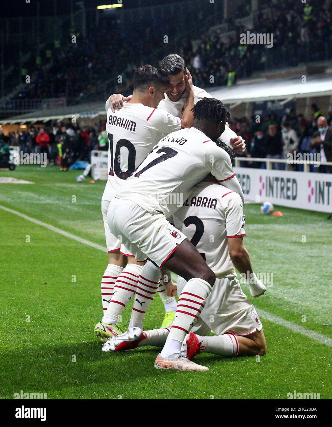 Spada/LaPresse 03. Oktober 2021 - Bergamo ,Italy Sport, Soccer Atalanta vs AC Mailand - Italienische Serie A Fußballmeisterschaft 2021/2022 - Gebis Stadion auf dem Foto: Davide Calabria feiert nach Tor 0-1 Stockfoto