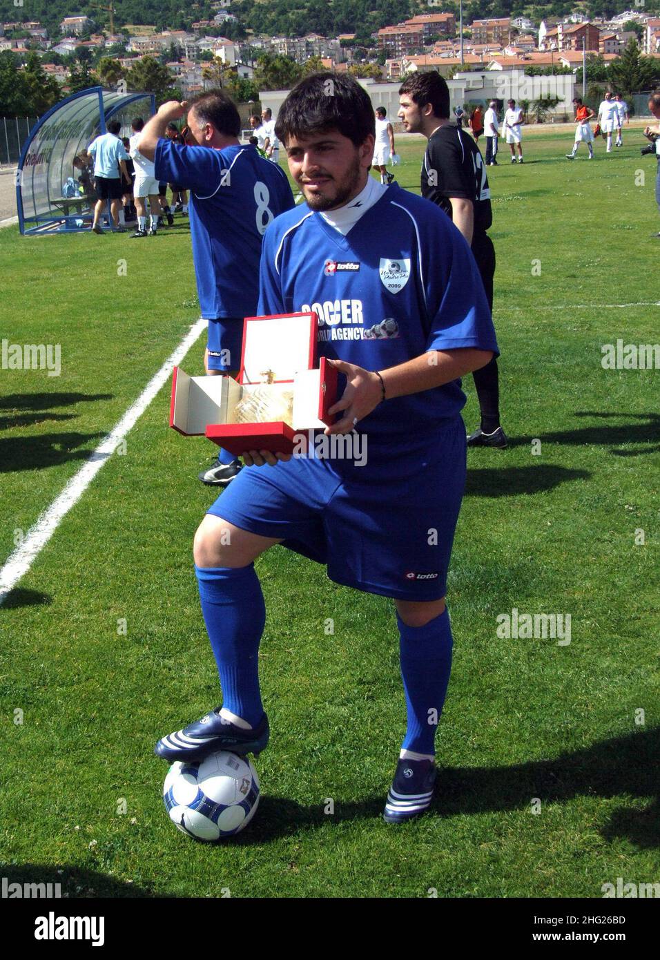 Diego Sinagra bekannt als Diego Maradona, Sohn von Diego Armando Maradona spielt bei einem Wohltätigkeitsfußballspiel in san giovanni rotondo, Italien Stockfoto