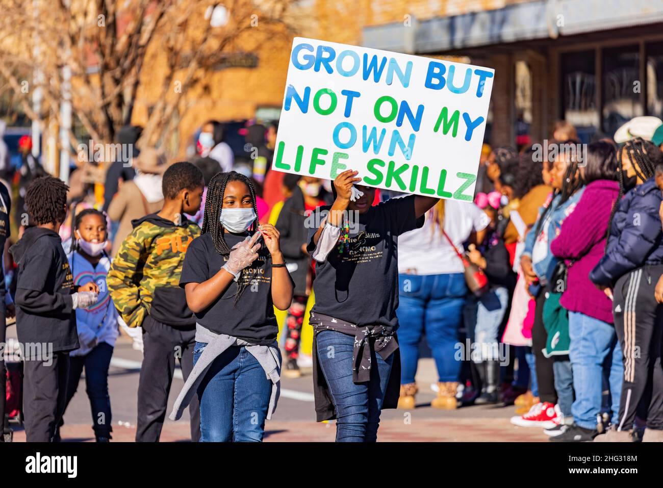 Oklahoma, JAN 17 2022 - Sonnenansicht der Martin Luther King Jr. Parade Stockfoto