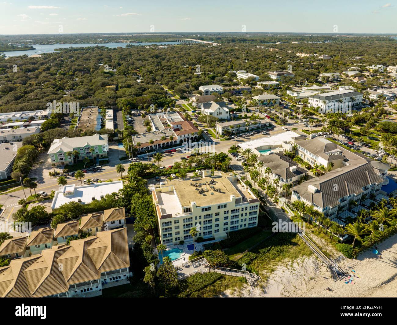 Luftaufnahme Vero Beach Hotels und Eigentumswohnungen Gebäude Stockfoto