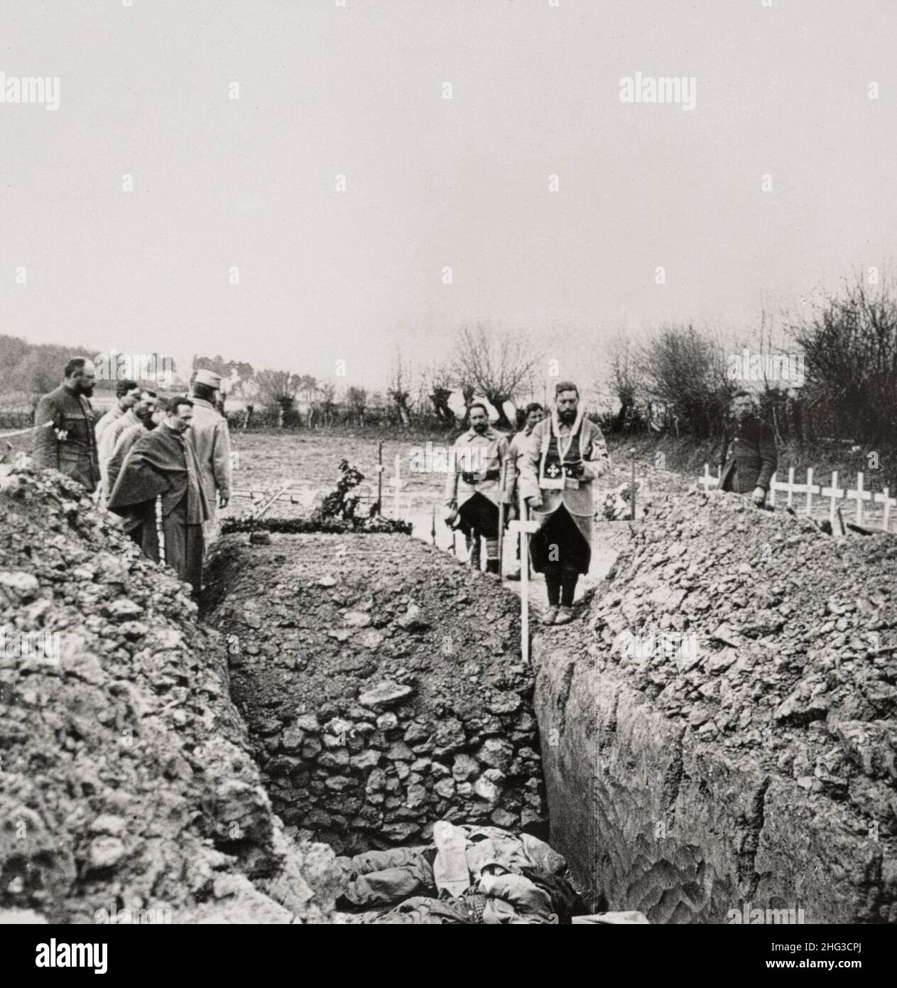 Erster Weltkrieg 1914-1918. Internierung der Gefallenen auf dem Friedhof in Villers au Bois, Frankreich Stockfoto