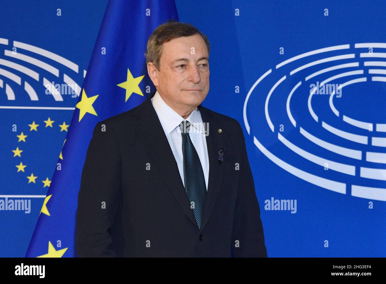 Italiens Premierminister Mario Draghi nimmt an einer Ehrung Teil, die am 17. Januar 2022 im Europäischen Parlament in Straßburg, Frankreich, für den verstorbenen Präsidenten des Europäischen Parlaments, David Sassoli, gehalten wurde. Foto von Nicolas Roses/ABACAPRESS.COM Stockfoto