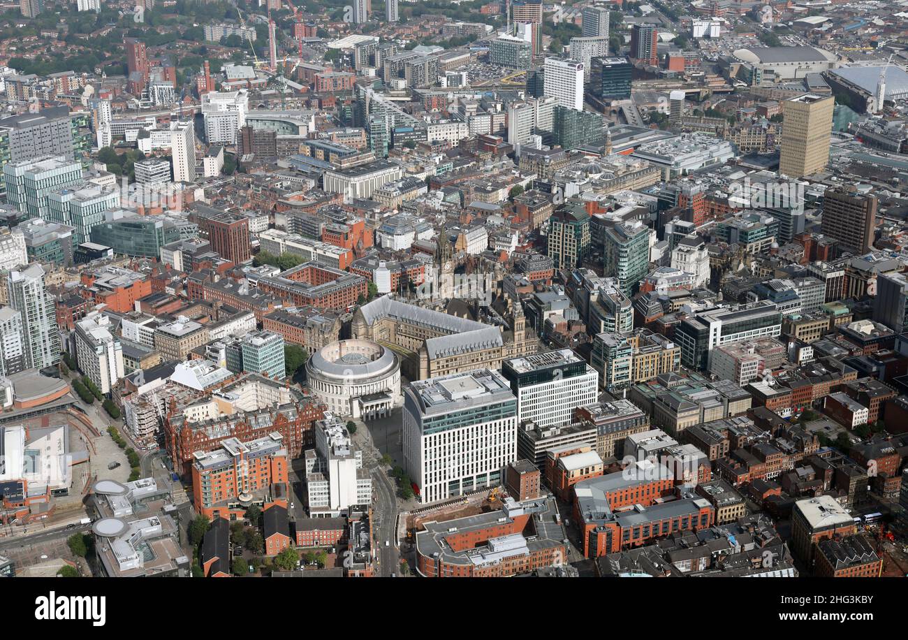 Luftaufnahme des Stadtzentrums von Manchester aus dem Süden in der Nähe des Rathauses, Großbritannien Stockfoto