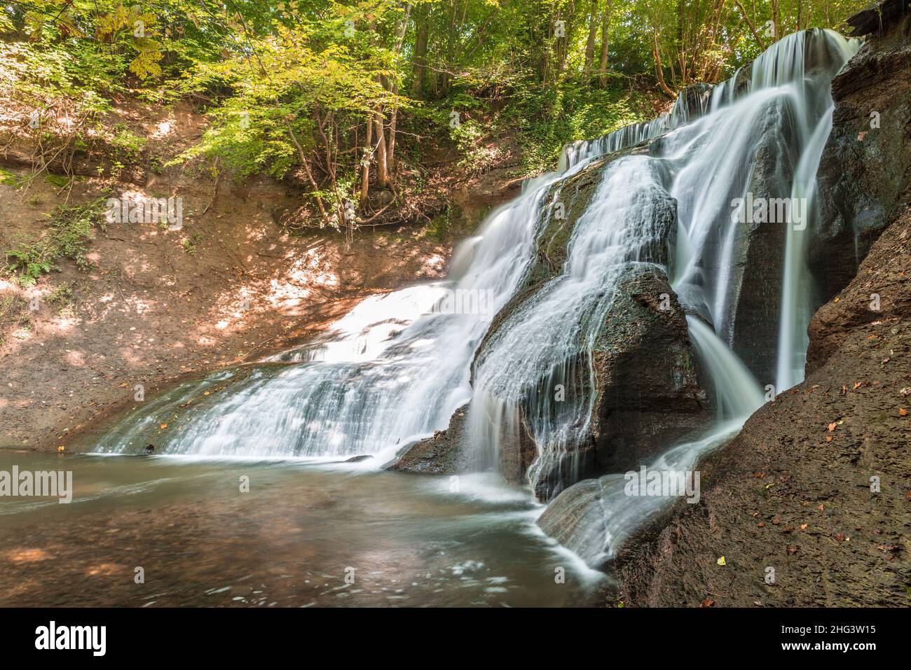 Starzel Wasserfall in Jungingen und Schlatt auf dem Rundwanderweg Kirchenkoepfle Tour, Baden-Württemberg Deutschland Stockfoto