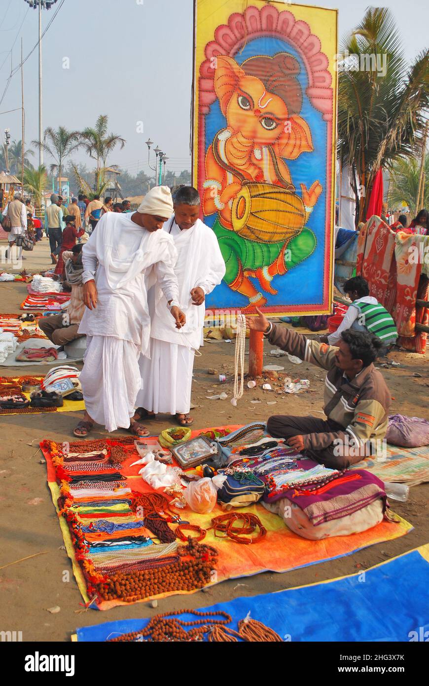 Straßenverkäufer in ganga sagar Mela West bengalen Stockfoto
