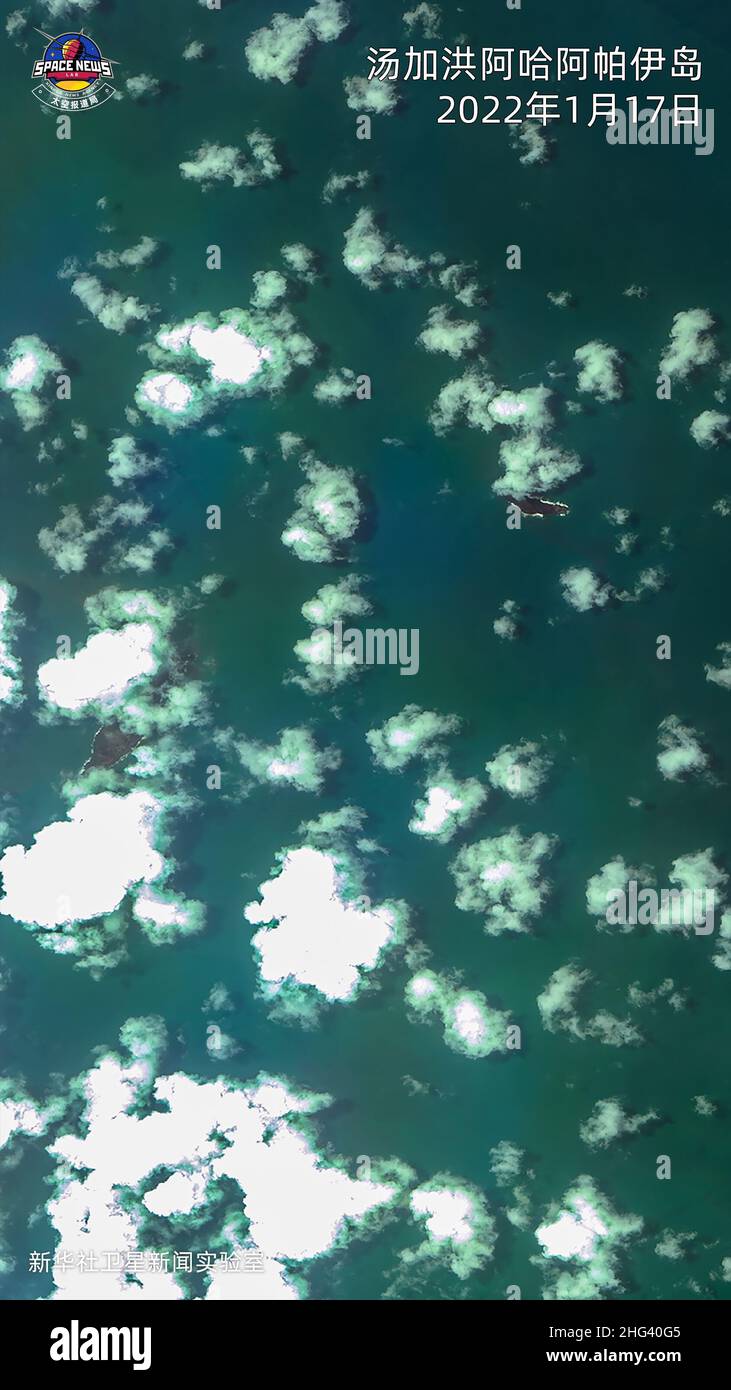 Peking, China. 17th Januar 2022. Ein Satellitenbild zeigt Tonga's Hunga Ha'apai Insel nach einem heftigen Ausbruch eines Vulkans am 17. Januar 2022. Quelle: Xinhuas Space News Lab/Handout via Xinhua/Xinhua/Alamy Live News Stockfoto