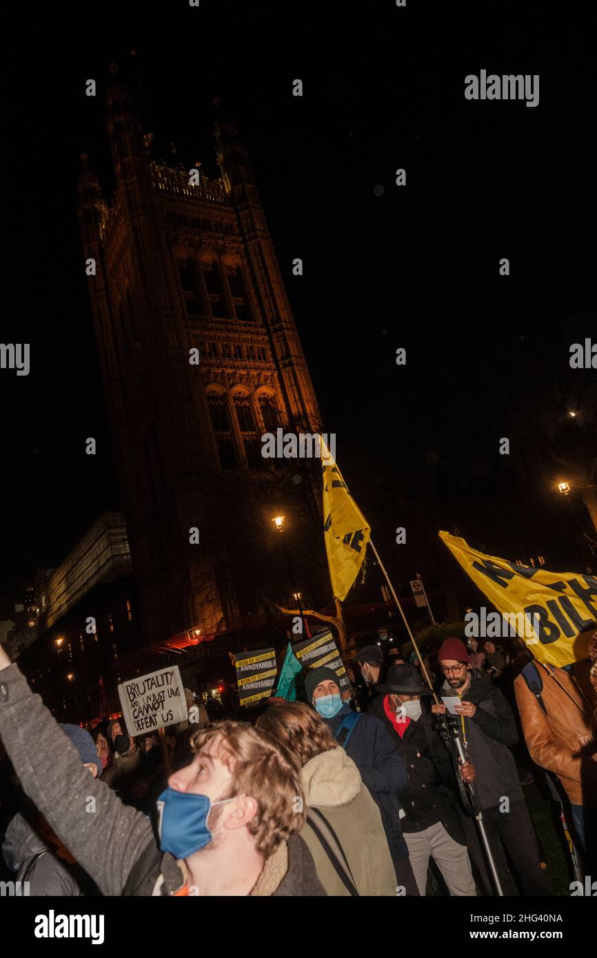 Tötet die Proteste des Gesetzentwurfs vom Samstag, um endlose Störungen außerhalb des Oberhauses zu verursachen, und sie stimmen derzeit über die Änderungen des PC ab Stockfoto