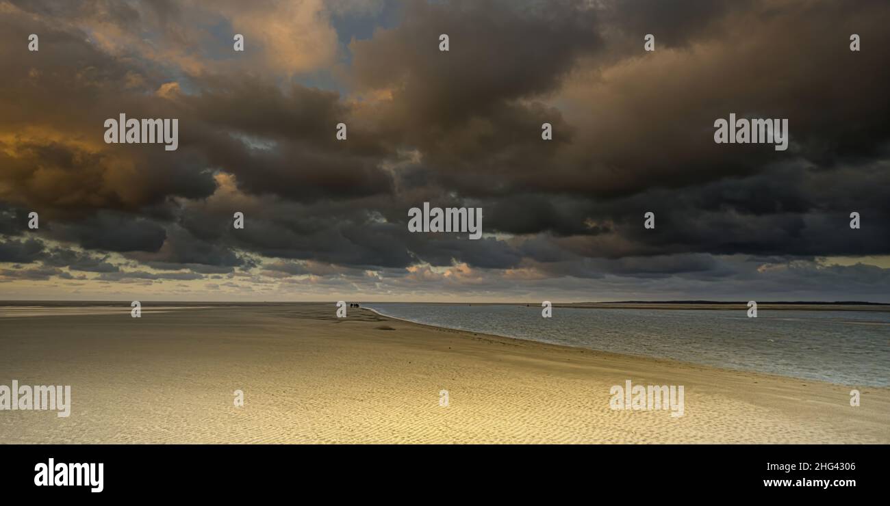 Le Soleil se lève dans la baie de Somme Stockfoto