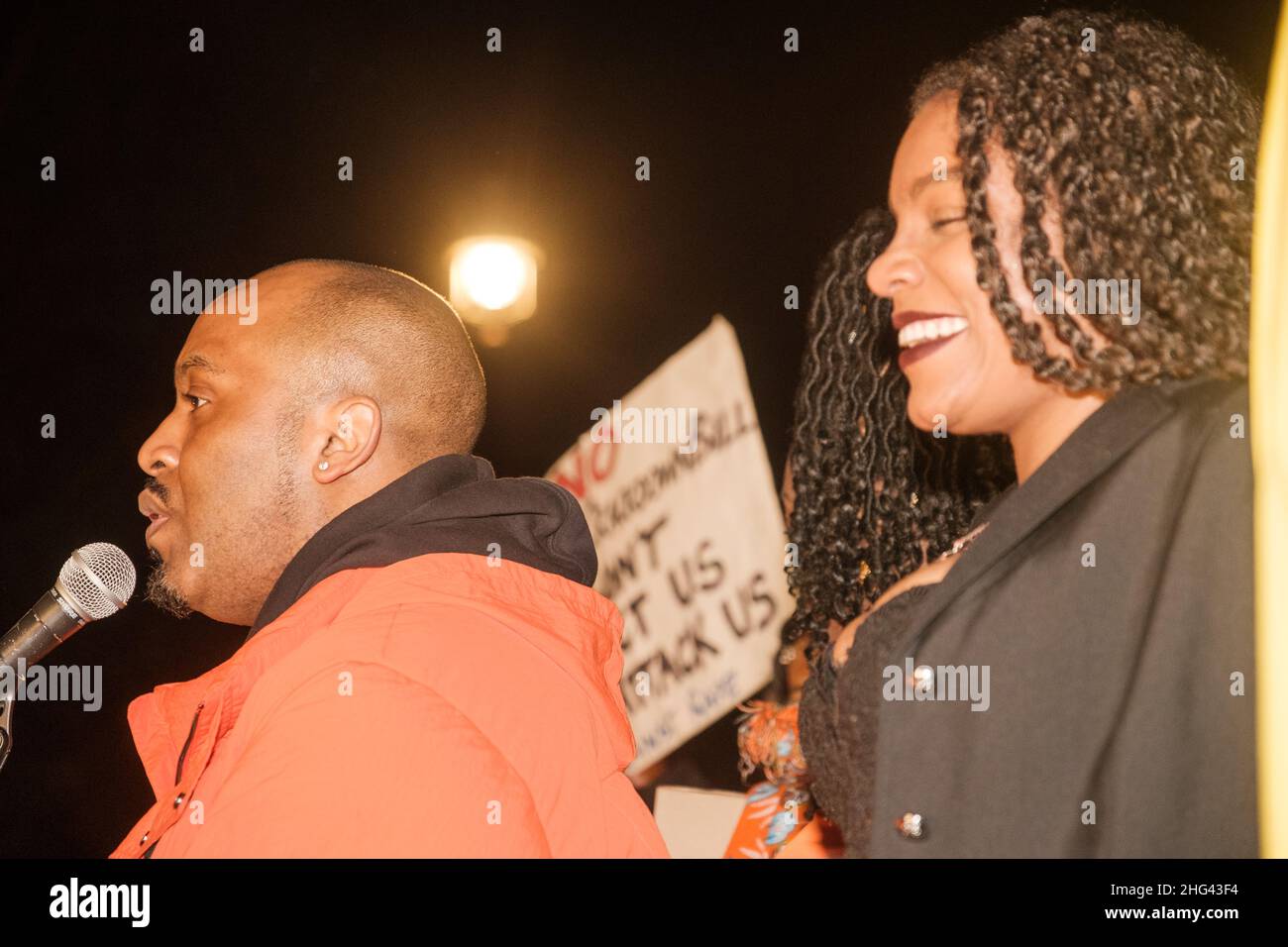 Tötet die Proteste des Gesetzentwurfs vom Samstag, um endlose Störungen außerhalb des Oberhauses zu verursachen, und sie stimmen derzeit über die Änderungen des PC ab Stockfoto
