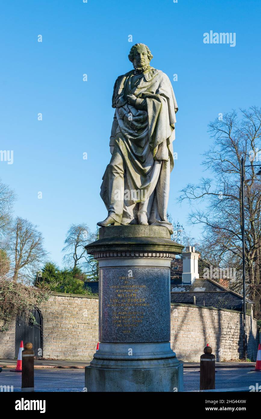 Statue des Earl of Dudley aus dem Jahr 1. im Stadtzentrum von Dudley Stockfoto