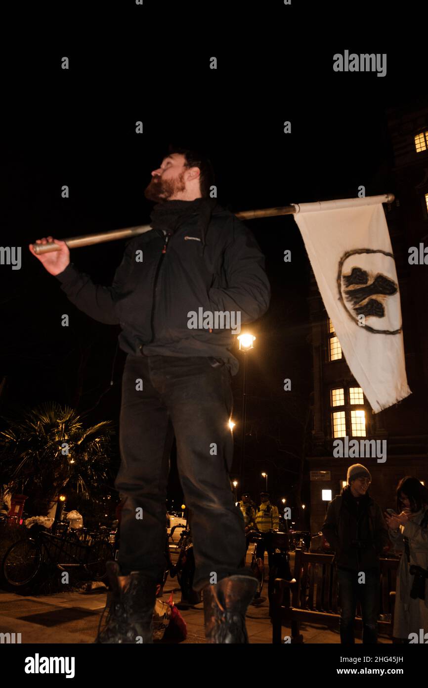 Tötet die Proteste des Gesetzentwurfs vom Samstag, um endlose Störungen außerhalb des Oberhauses zu verursachen, und sie stimmen derzeit über die Änderungen des PC ab Stockfoto