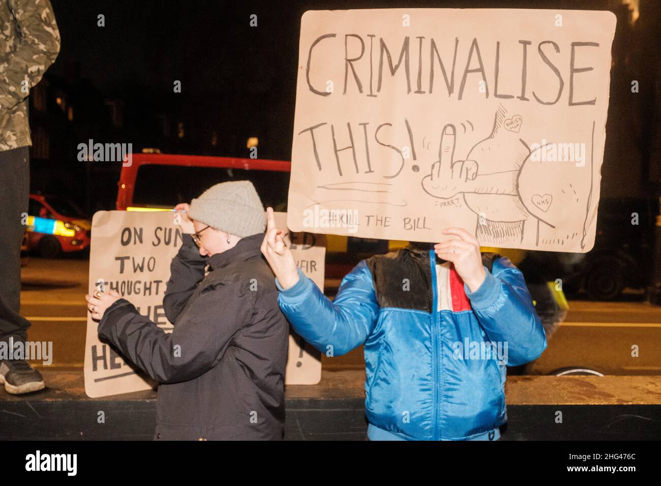 Tötet die Proteste des Gesetzentwurfs vom Samstag, um endlose Störungen außerhalb des Oberhauses zu verursachen, und sie stimmen derzeit über die Änderungen des PC ab Stockfoto