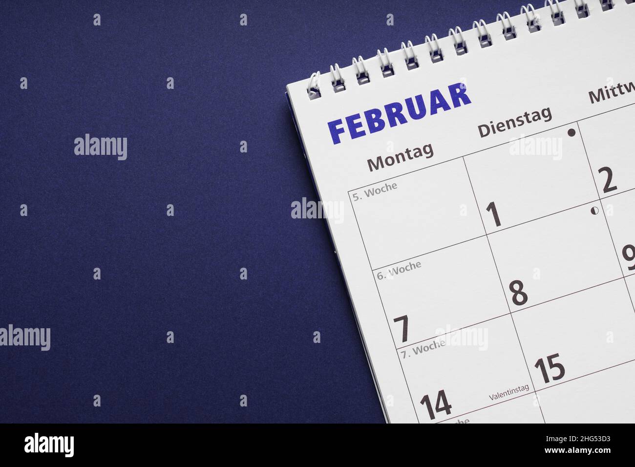 deutscher Kalender oder Planer für den Monat februar Stockfoto