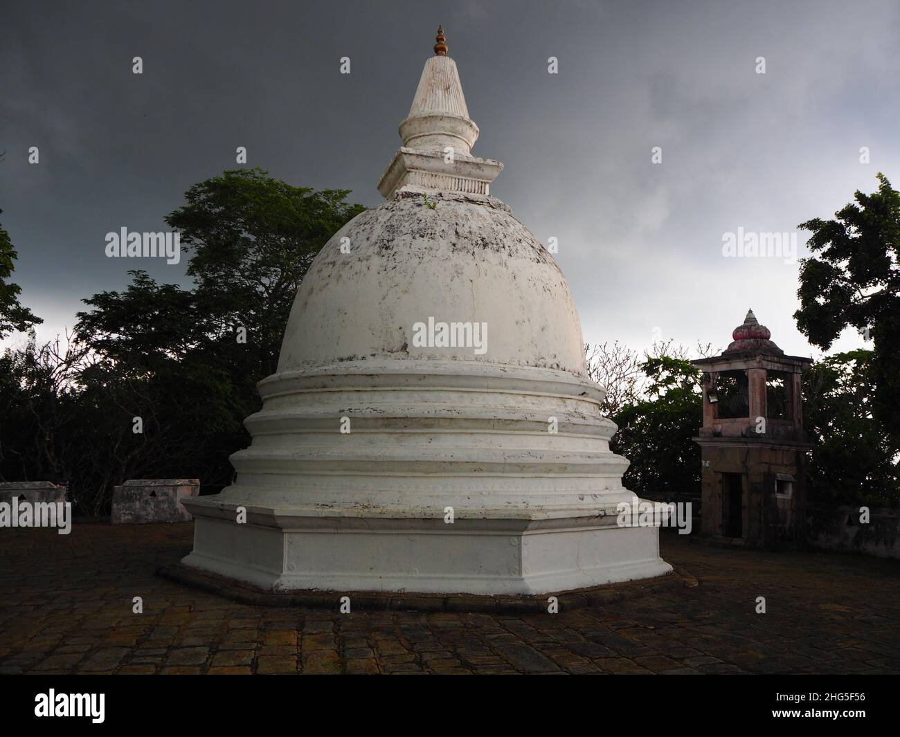 Reisen Asien, Tempel Südostasien #SriLanka #Asien #die Welt #SüdöstAsien #Fernweh #Reiselust #Hinterland #authentisch #fernweh #Slowtravel loveasia Stockfoto