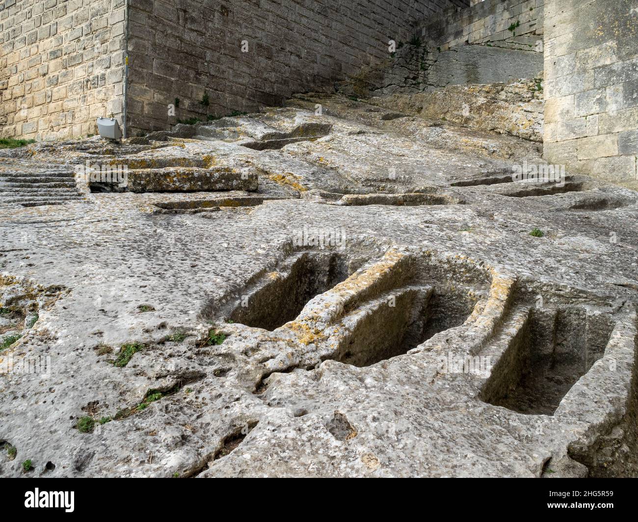Felsgräber, Abtei Montmajour, Arles Stockfoto