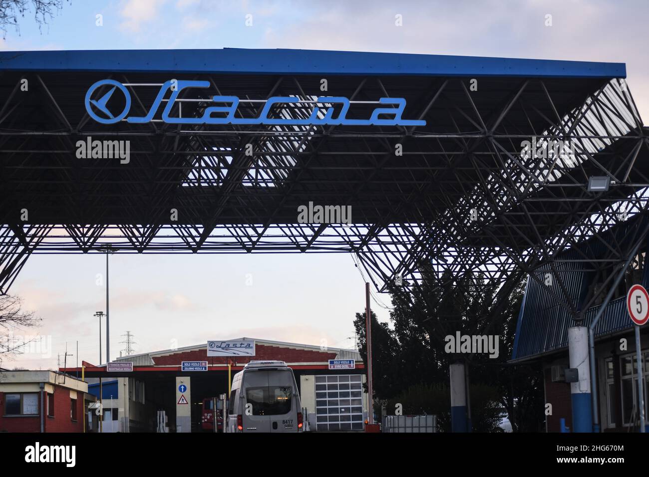 Busunternehmen Lasta Hauptsitz in Belgrad, Serbien Stockfoto