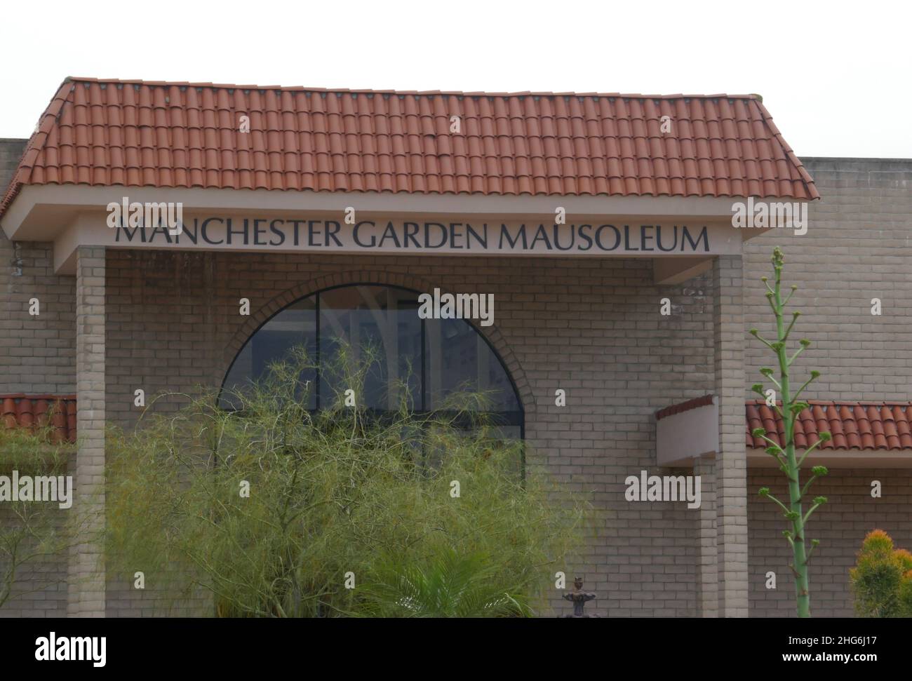 Inglewood, California, USA 15th. Januar 2022 Manchester Garden Mausoleum auf dem Inglewood Park Cemetery am 15. Januar 2022 in Inglewood, Los Angeles, Kalifornien, USA. Foto von Barry King/Alamy Stockfoto Stockfoto