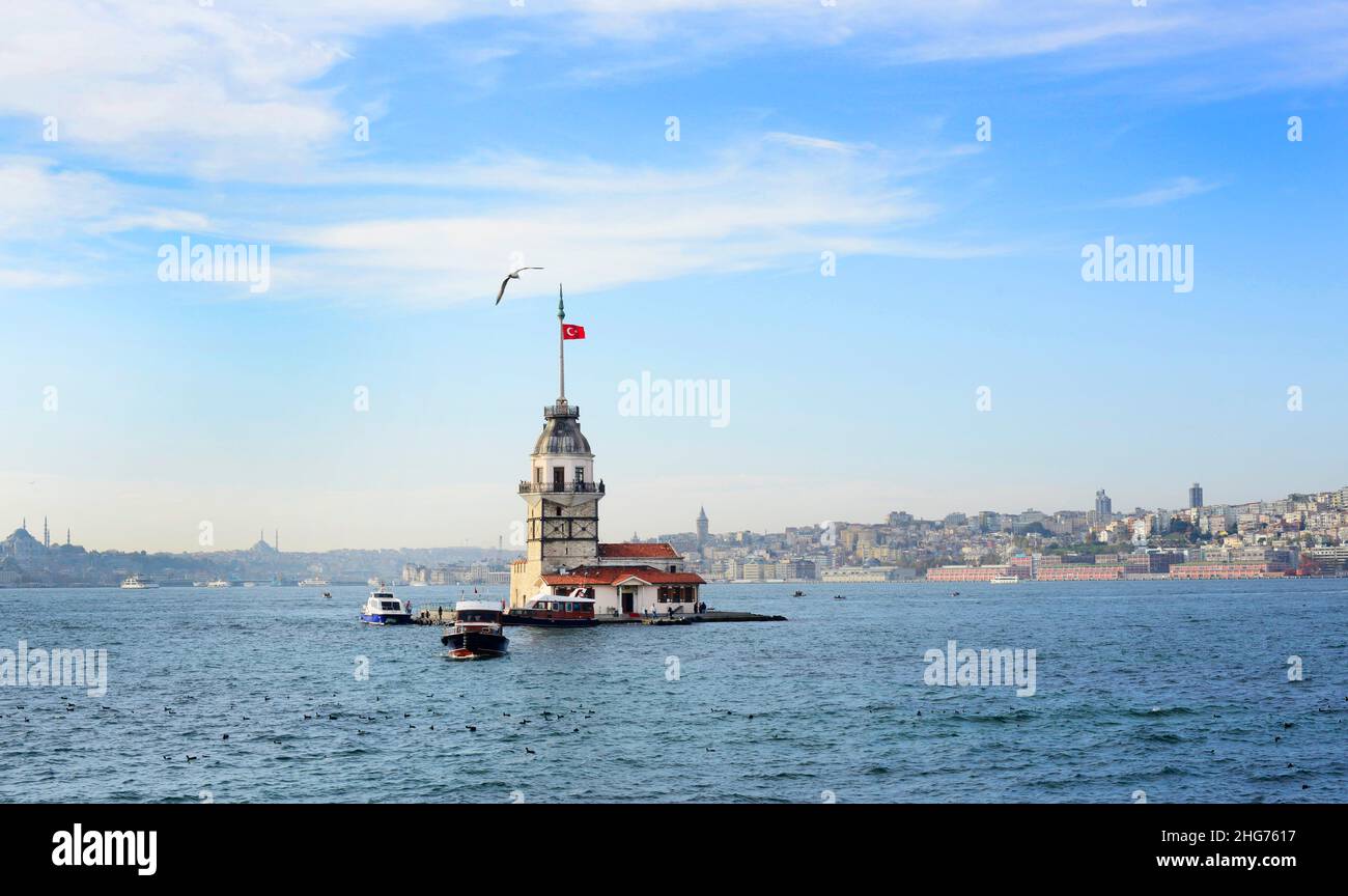 Maiden-Turm in der Bosporus-Meerenge in Istanbul, Türkei. Stockfoto