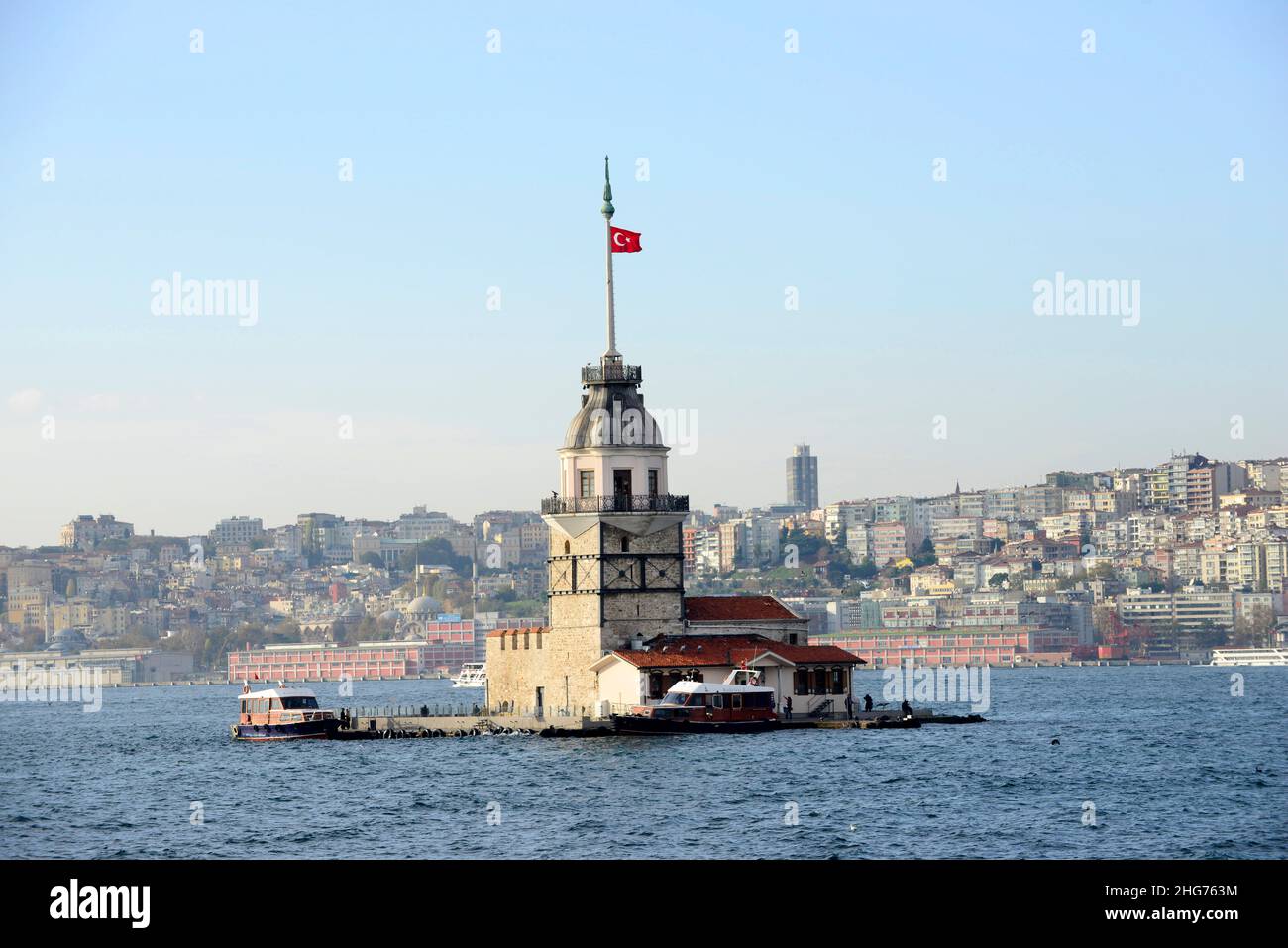 Maiden-Turm in der Bosporus-Meerenge in Istanbul, Türkei. Stockfoto