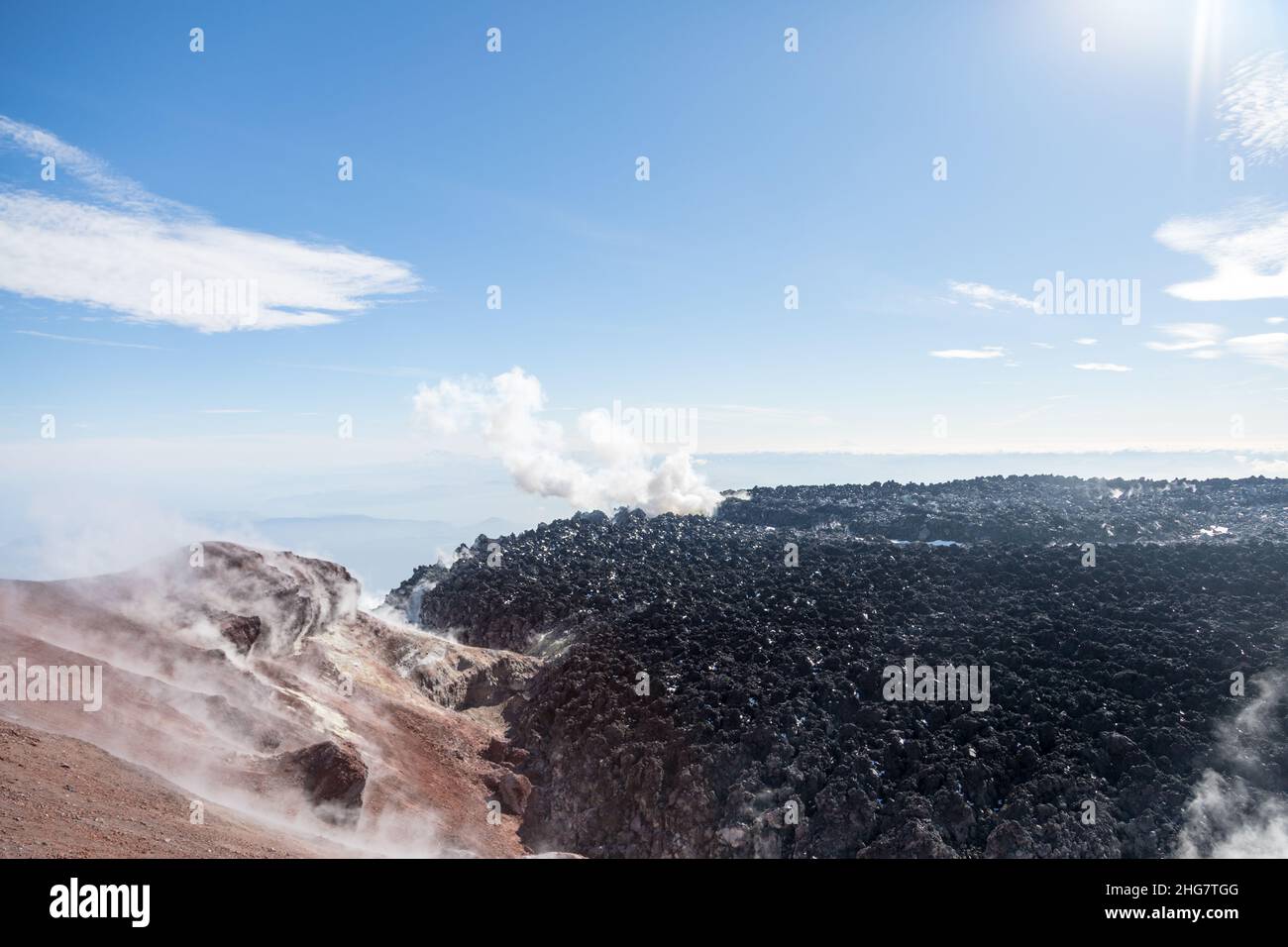Avatschinski Vulkan, Kamtschatka Halbinsel, Russland. Ein aktiver Vulkan, nördlich der Stadt Petropavlovsk-Kamtschatsky, in der Durchflutung der Stockfoto