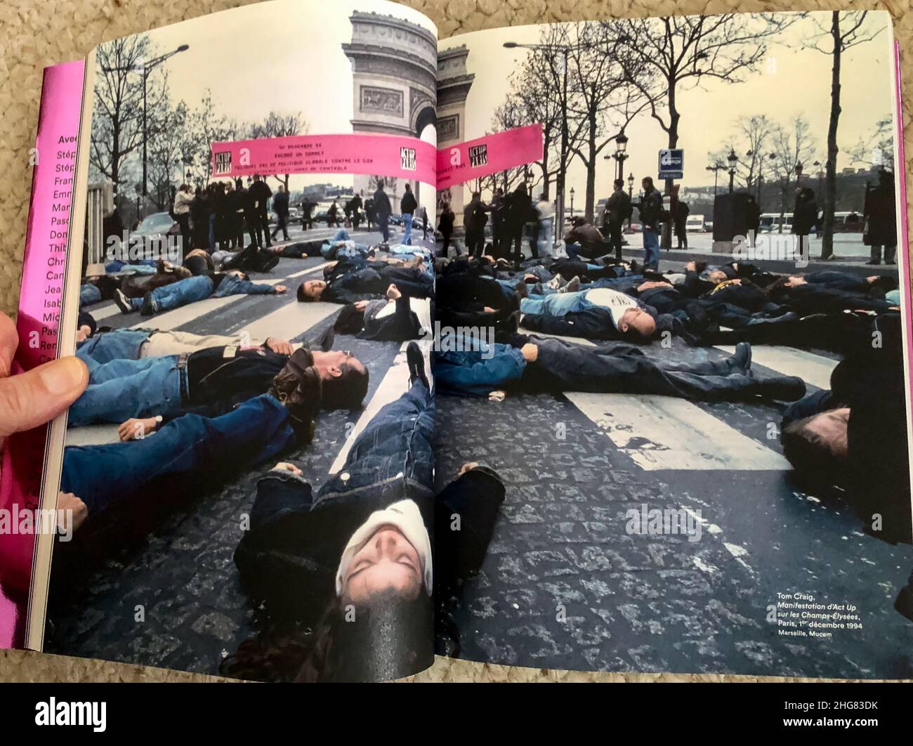 Marseille, Frankreich, französisches Anthopologisches Buch zur Geschichte von HIV AIDS, „die Epidemie ist nicht vorbei“ Detail, Act up-Paris, AIDS Activism, Foto von Tom Craig Stockfoto