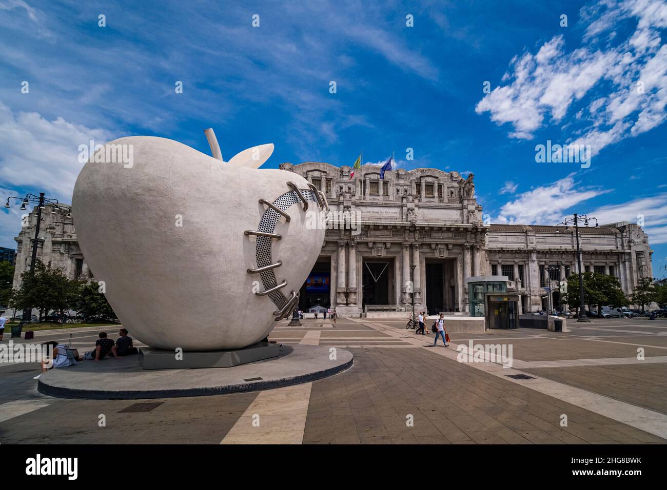 Blick auf Milano Centrale, Stazione Milano Centrale, den Hauptbahnhof von Mailand, vom Platz Piazza Duca d'Aosta aus gesehen. Stockfoto