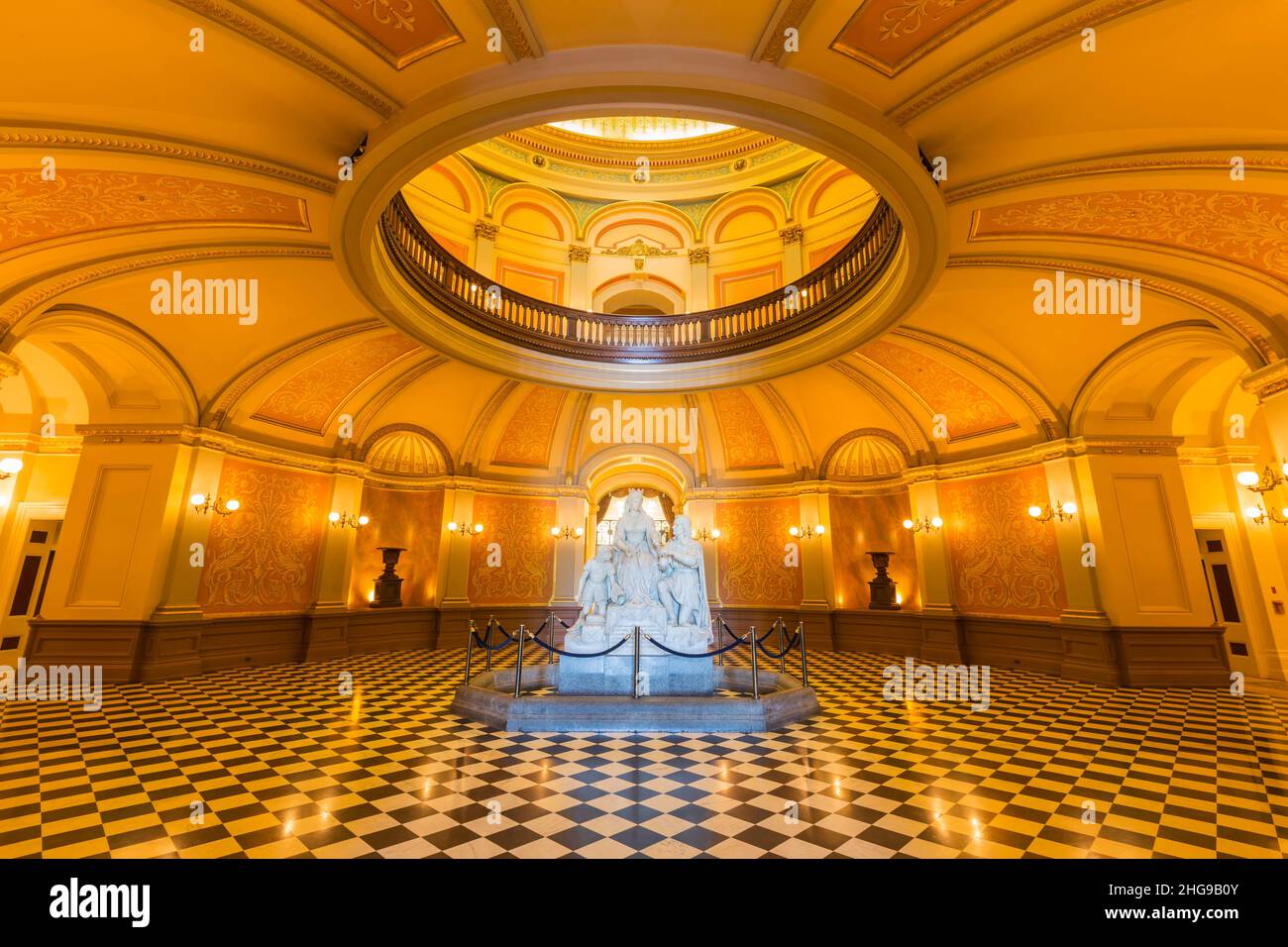 Blick auf die Rotunde des California State Capitol. Stockfoto